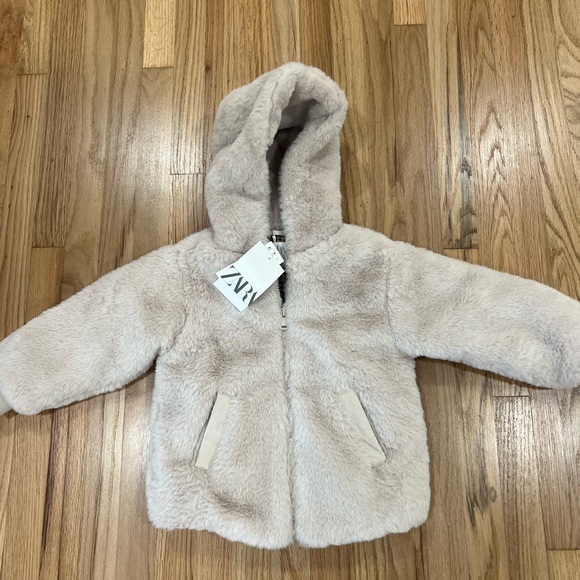 Zara girl faux fur jacket - Picture 3 of 5